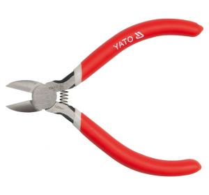 Side Cutting Plier 4
